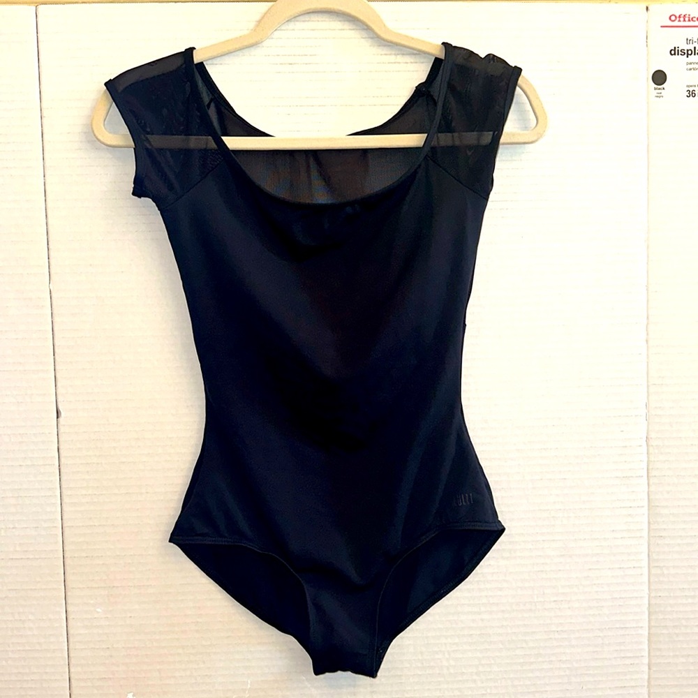 Lulli cap sleeve leotard Bronya
